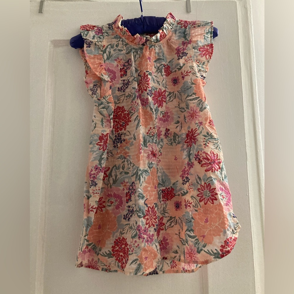 Feminine, floral top with ruffles by LOFT
